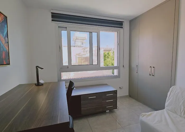 Digital Den Lägenhet Larnaca