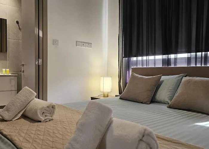 Digital Den * Lárnaca